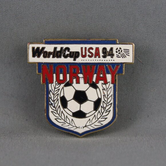 1994 World Cup of Soccer Pin - Norway Shield Design by Peter David - Metal Pin - Picture 3 of 3